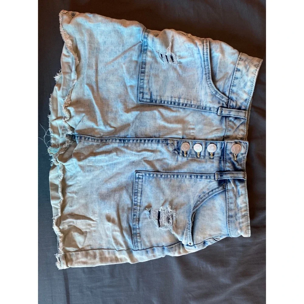 Justice Girls Light Acid Wash Distressed Denim Skort Button Front Size 16